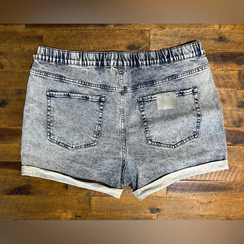 NWT Target Wild Fable Acid Wash High-Rise Denim Shorts XL - Picture 2 of 4